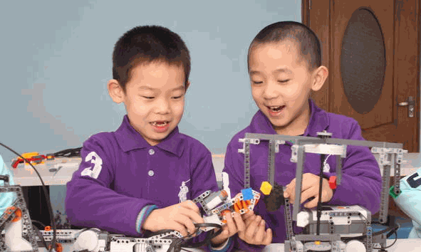 赛博锐思机器人教育